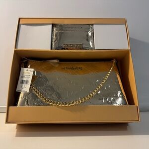 Michael Kors - NWT - Gift Set - Petite Jet Set Travel Crossbody & Cardholder
